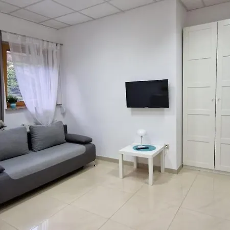 Rodzinne Zacisze - Dla 8 Osob - Pet Friendly - Dwie Osobne Sypialnie Z Parkingiem - Space קרפאז'