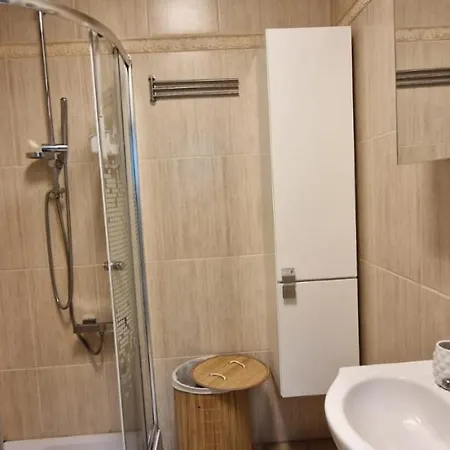 דירה Rodzinne Zacisze - Dla 8 Osob - Pet Friendly - Dwie Osobne Sypialnie Z Parkingiem - Space