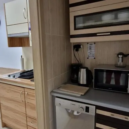 Rodzinne Zacisze - Dla 8 Osob - Pet Friendly - Dwie Osobne Sypialnie Z Parkingiem - Space דירה