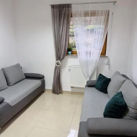 Apartamento Rodzinne Zacisze - Dla 8 Osób - Pet Friendly - Dwie Osobne Sypialnie Z Parkingiem - Space