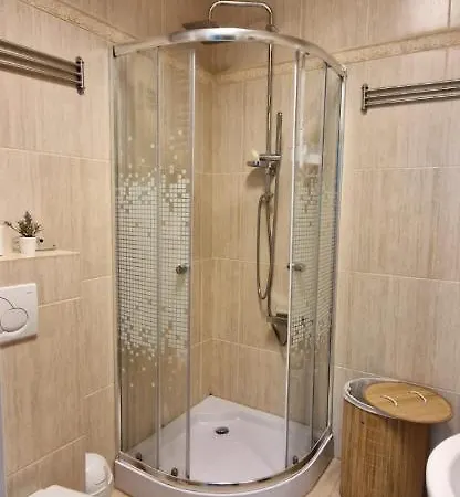 Rodzinne Zacisze - Dla 8 Osob - Pet Friendly - Dwie Osobne Sypialnie Z Parkingiem - Space *