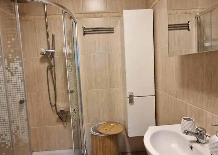 Apartment Rodzinne Zacisze - Dla 8 Osob - Pet Friendly - Dwie Osobne Sypialnie Z Parkingiem - Space